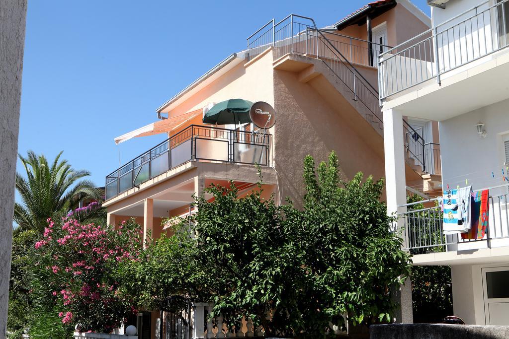Apartments Jasmin 特罗吉尔 外观 照片
